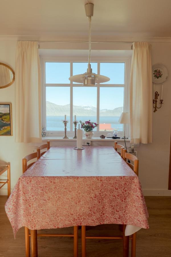 Lovely 4-Br House / Sea View / Nature Oyndarfjordur Exterior photo